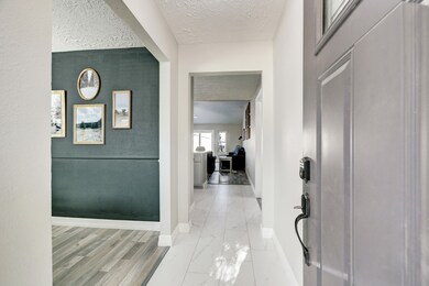 16927 Barcelona Dr, Friendswood, TX 77546 - photo 4