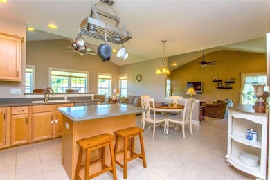 21 Mill Stream Dr, Morgantown, PA 19543 - photo 6