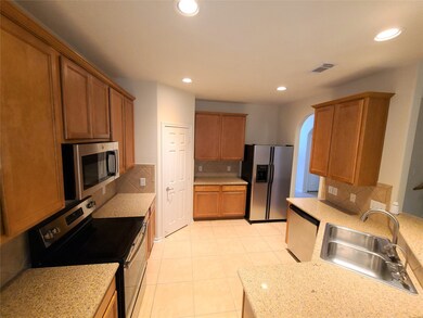 154 E Spindle Tree Cir, Spring, TX 77382 - photo 5