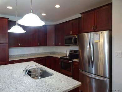 309 Lois Ln, Schenectady, NY 12304 - photo 4