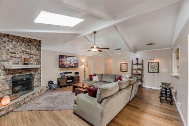 732 Springhill Dr, Hurst, TX 76054 - photo 6