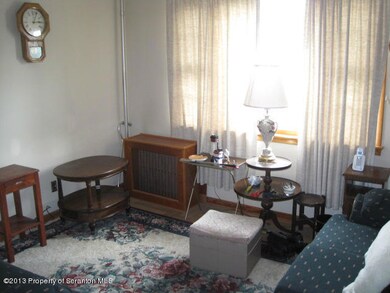 1406 Dartmouth St, Scranton, PA 18504 - photo 3