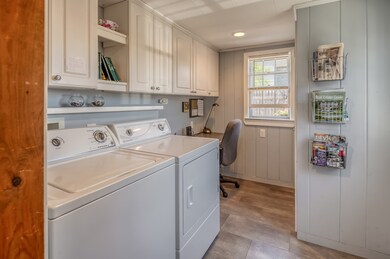 62 Lagoon Pond Rd unit A, Vineyard Haven, MA 02568 - photo 7