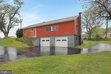 1229 Tallow Hill Rd, Chambersburg, PA 17202 - photo 4