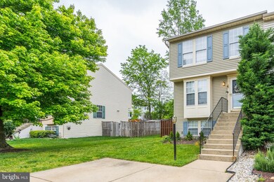 13912 Winding Ridge Ln, Centreville, VA 20121 - photo 3