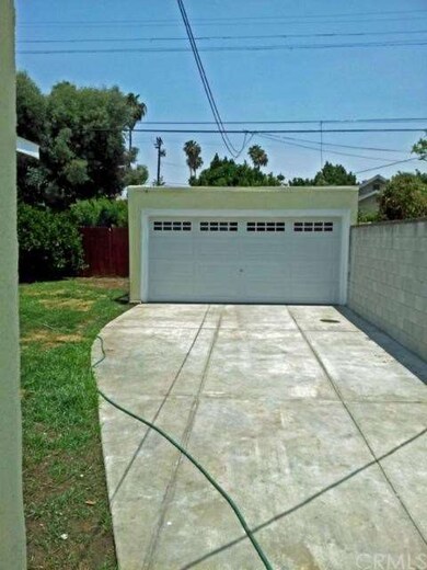 Detached 2 Car Garage
