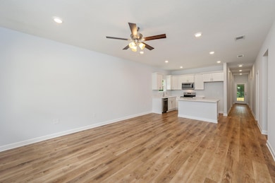 579 Brock Ave, Crestview, FL 32539 - photo 2