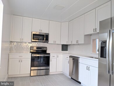 104 Roberts Ln unit 201, Alexandria, VA 22314 - photo 7