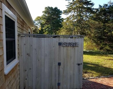 101 Outdoor Shower