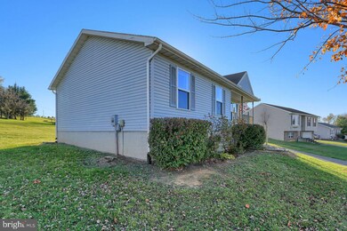 2658 Tattoo Dr, Chambersburg, PA 17202 - photo 2