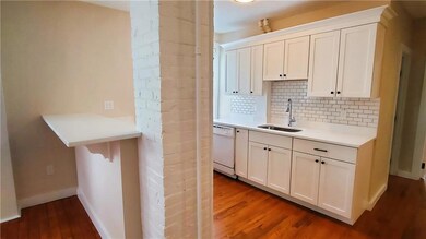 14 Brinley St unit 1, Newport, RI 02840 - photo 6