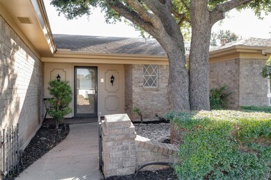 2124 Mountainview Dr, Hurst, TX 76054 - photo 4