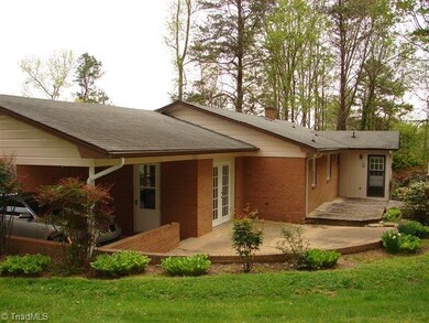 623 Crystal Wood Rd, Asheboro, NC 27205 - photo 4