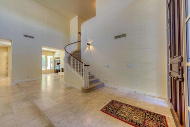 002_Foyer