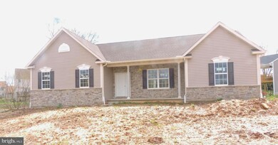 624 Ebersole Rd, Reading, PA 19605 - photo 5