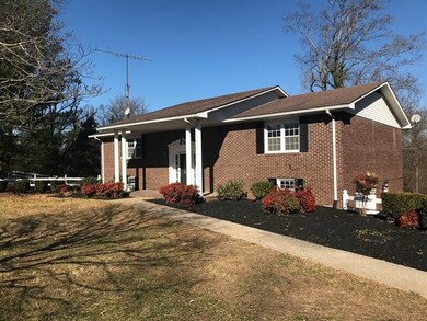 1128 Carter Ln, Bowling Green, KY 42103 - photo 2