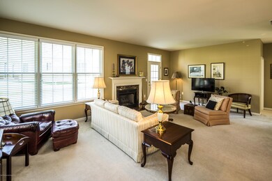 05_Living Room