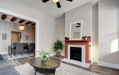 1612- Living Room