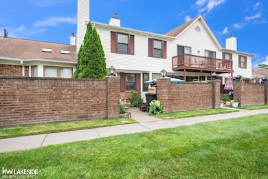 34697 E Wilma Ct, Chesterfield, MI 48047 - photo 3