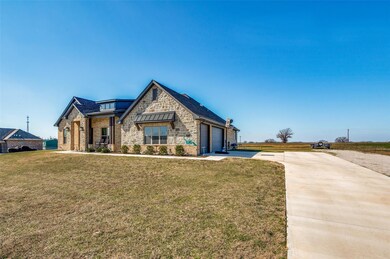 350 County Road 4699, Boyd, TX 76023 - photo 2