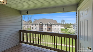 1328 Heatherwood Ln unit 68, Ann Arbor, MI 48108 - photo 2