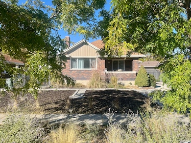 View of the front of the home