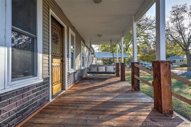204 E 12th Place, Claremore, OK 74017 - photo 4