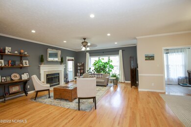145 Bridle Path Cir-5