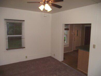 1845 W 4th St, Davenport, IA 52802 - photo 3