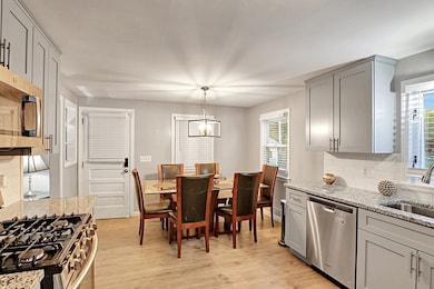 161 Fernbank Rd, Springfield, MA 01129 - photo 6