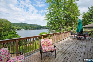 31 Lakeshore Dr, Oakland, NJ 07436 - photo 7