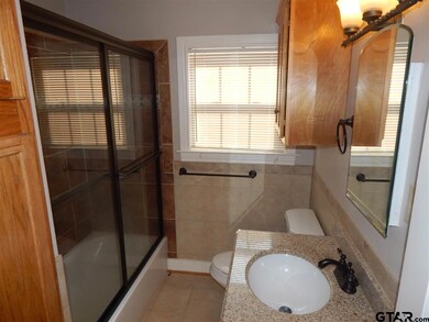 634 E Barbara St, Tyler, TX 75701 - photo 5