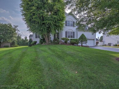 002_FRONT YARD
