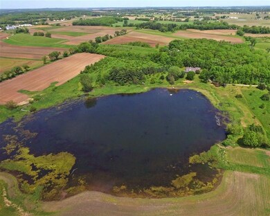 453 Union Rd, Brooklyn, WI 53521 - photo 2