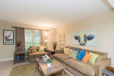 10260 Longmont Dr unit 5, Houston, TX 77042 - photo 5