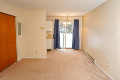 T7 Grandview Dr unit T7, South Burlington, VT 05403 - photo 2