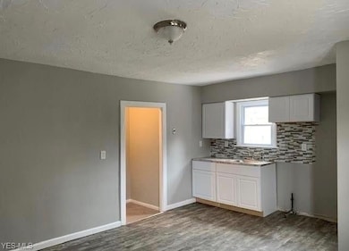 29407 Euclid Ave unit 29411, Wickliffe, OH 44092 - photo 2