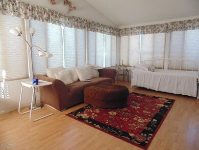 Florida Room (Large)