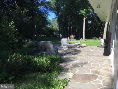 2208 Marthas Rd, Alexandria, VA 22307 - photo 4