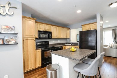 181 Silver St unit 1, Manchester, NH 03103 - photo 2