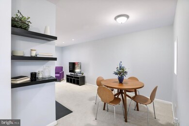 4179 Pleasant Meadow Ct, Chantilly, VA 20151 - photo 7