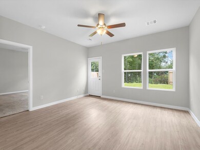 16980 Needlepoint Dr, Conroe, TX 77302 - photo 4