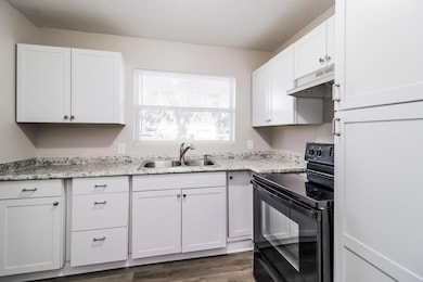 005-photo-kitchen-9926891