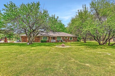 49 E Fox Creek Ln, Whitesboro, TX 76273 - photo 4