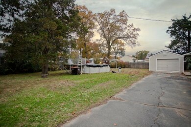 48 Bessbrook St, Feeding Hills, MA 01030 - photo 4