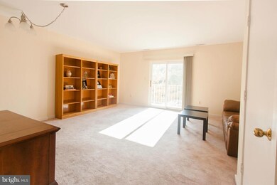 3139 Hawthorne Dr NE unit 3139, Washington, DC 20017 - photo 2