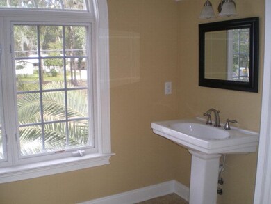 Bonus rm full bath