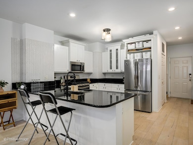 The Montreville unit 308, Chicago, IL 60642 - photo 7