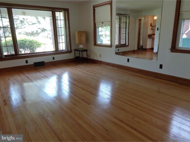 502 Circle Dr, Havertown, PA 19083 - photo 5