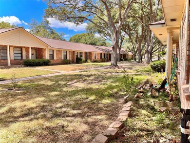 2100 Austin St unit 23, Bay City, TX 77414 - photo 3